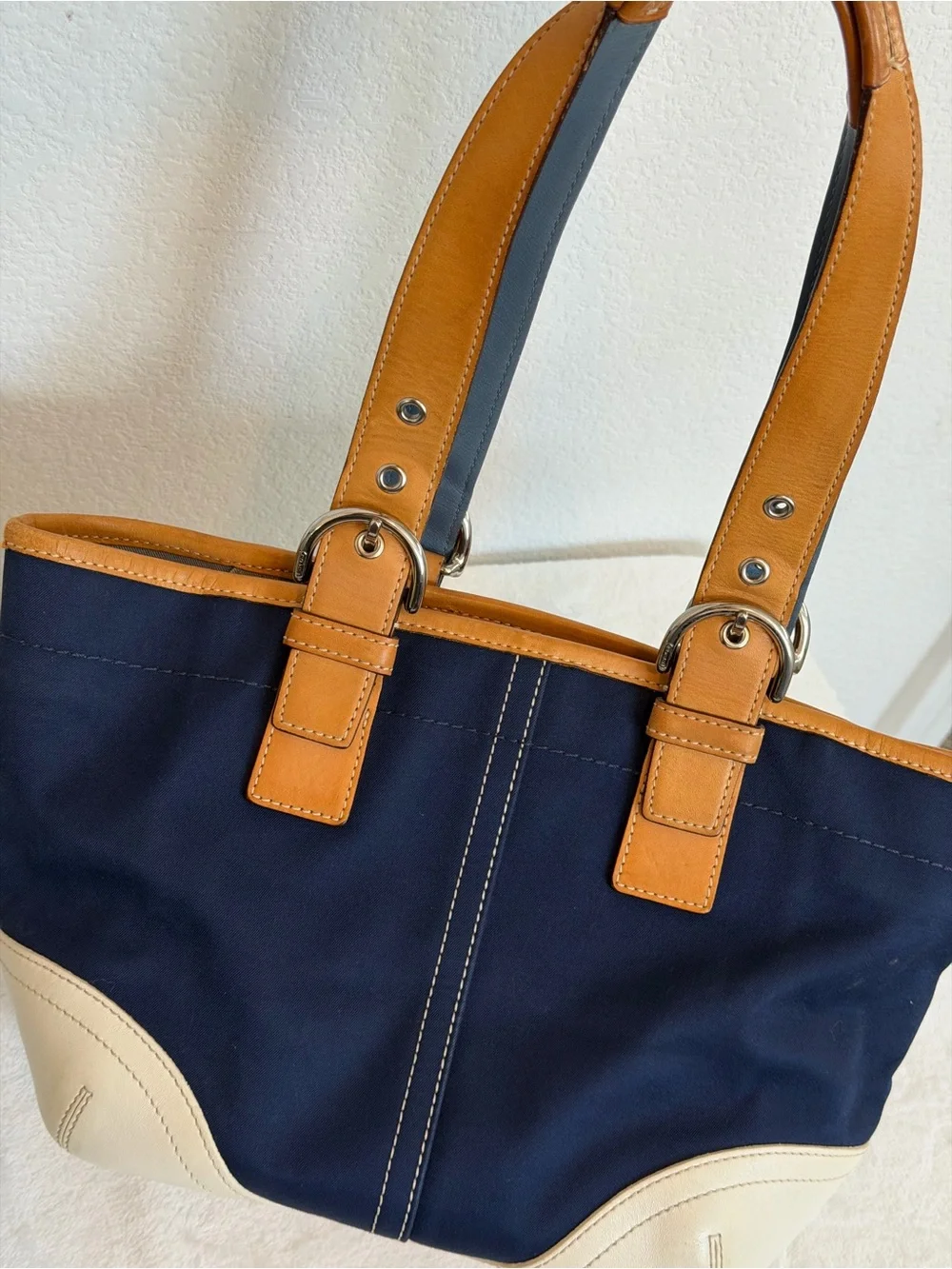 Coach Vintage Y2K Soho Hampton Daisy